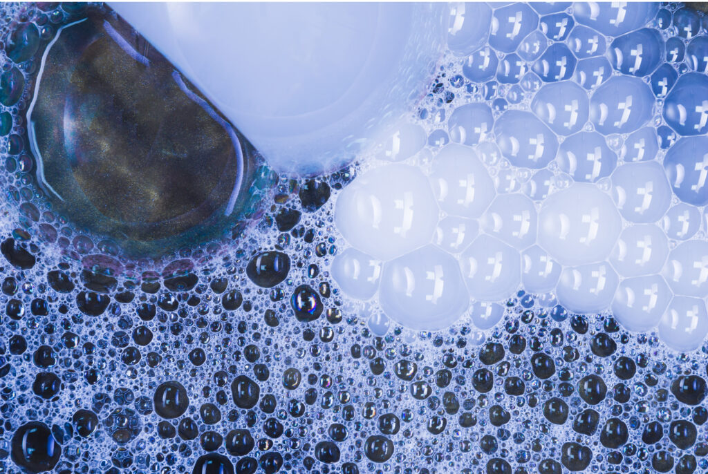 burbujas jabón al lavar